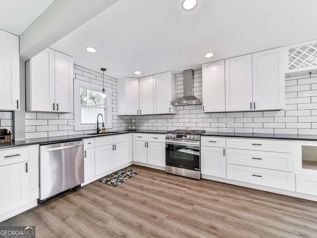 Building Photo - 5205 Silhouette Ln SW