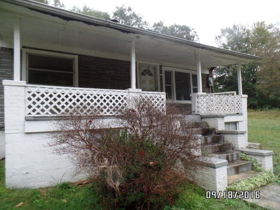 3250 Pawpaw Road, Hurley, VA 24620 House Rental in Hurley, VA