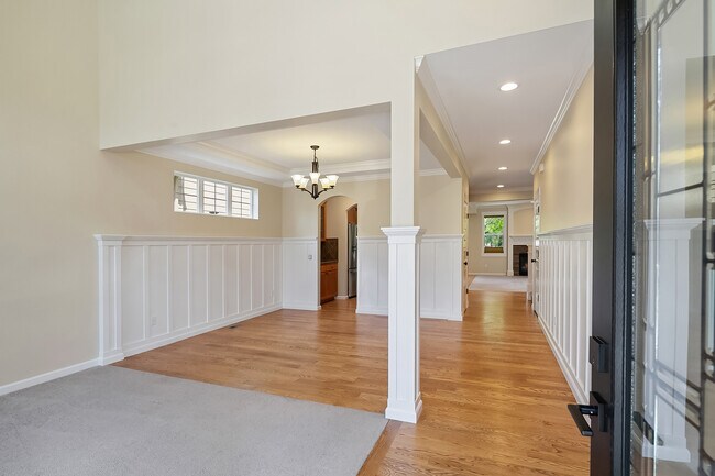 Building Photo - 17007 16th Dr SE
