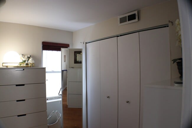 Building Photo - 1514 N Campbell Ave