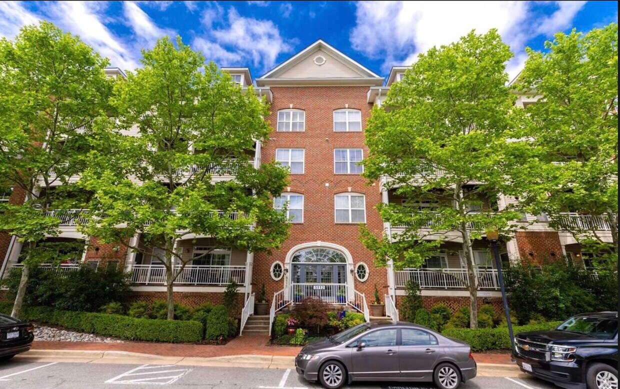 5112 Donovan Dr Unit 106, Alexandria, VA 22304 Condo for Rent in