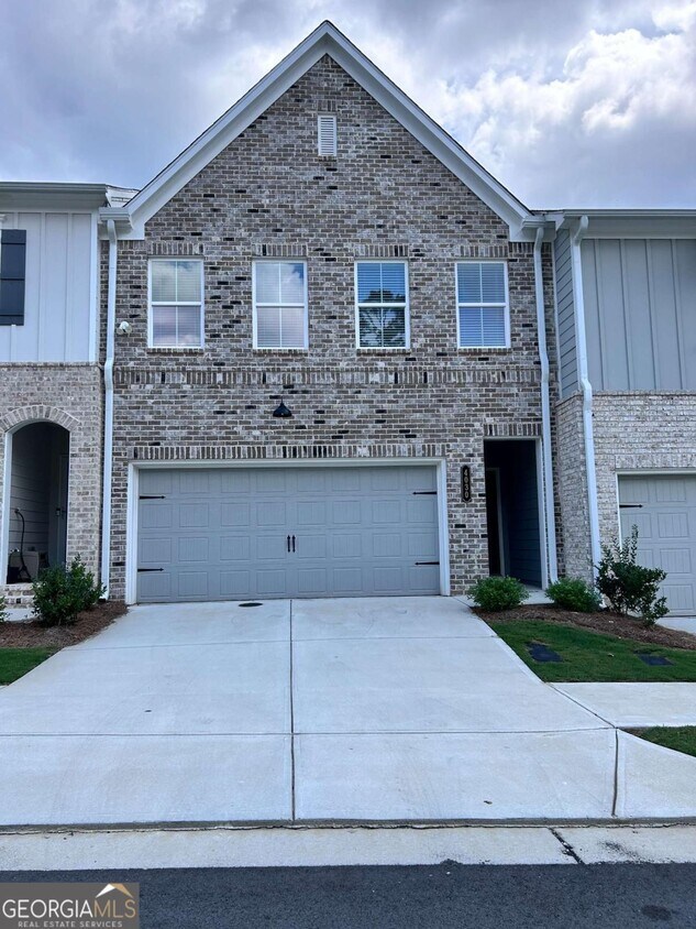 Primary Photo - 4030 Denton Dr