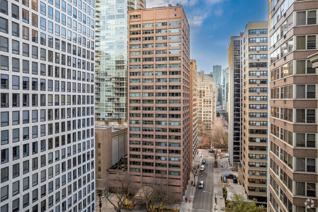 Aerial Photo - 247 E Chestnut St