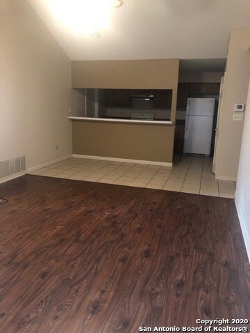 Foto del edificio - 12414 Valle Dezavala