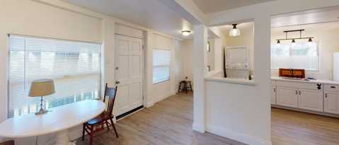 Foto del edificio - 23349 Seeley Way