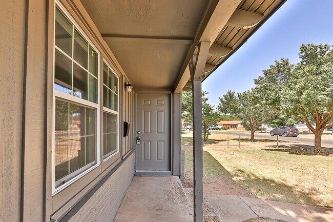 Building Photo - 3904 Avenue R