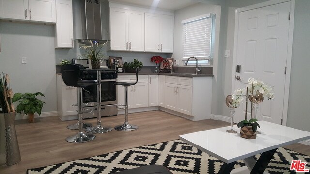 Building Photo - 5215 N Marmion Way