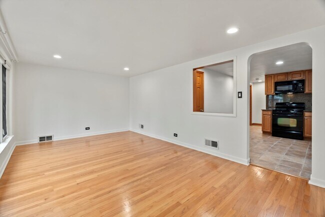 Foto del edificio - 5239 S Rutherford Ave