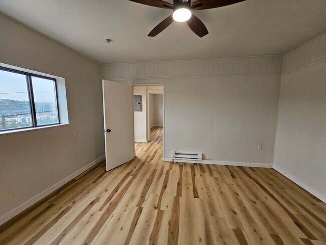 Foto del edificio - Fully Updated 4 bedroom 1 bathroom