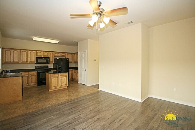 Building Photo - 1549 Bentley Cir