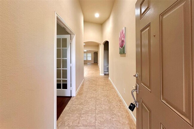 Foto del edificio - 4230 Canton Crest Dr