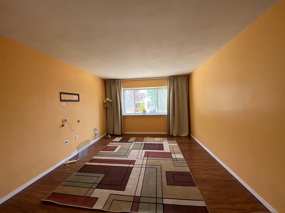 Primary Photo - 116 Cortelyou Ave