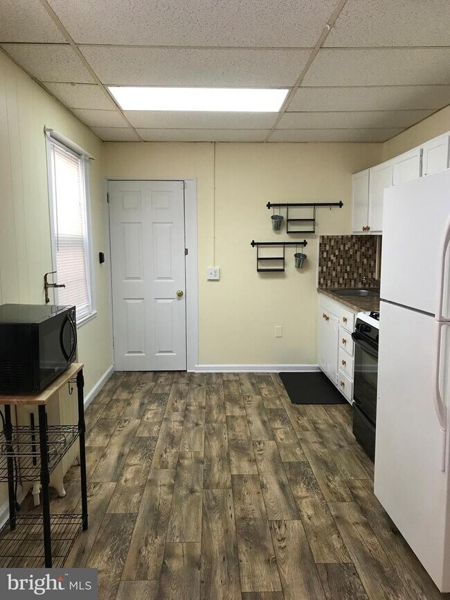 Foto del edificio - 18 Haddon Ave