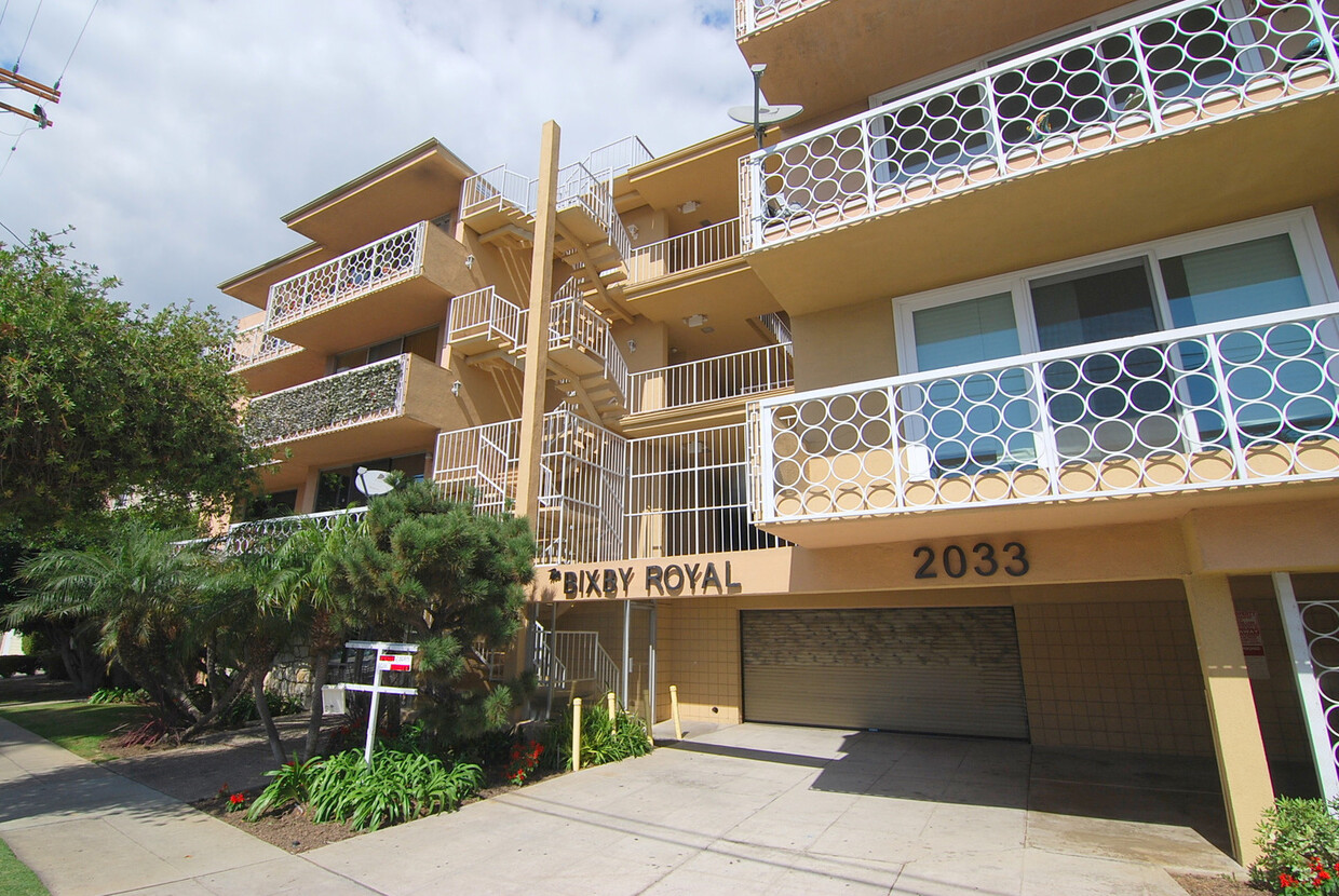 Foto principal - Top Floor 2 Bedroom Alamitos Beach Condo