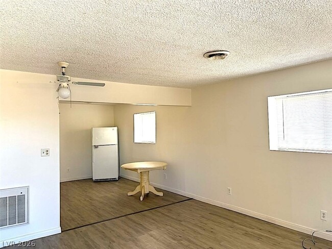 Building Photo - 4361 Laute Dr
