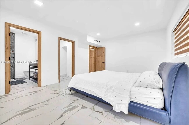 Foto del edificio - 4708 Alton Rd