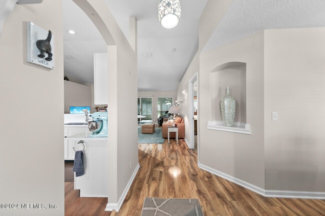 Building Photo - 2389 Glade Springs Dr