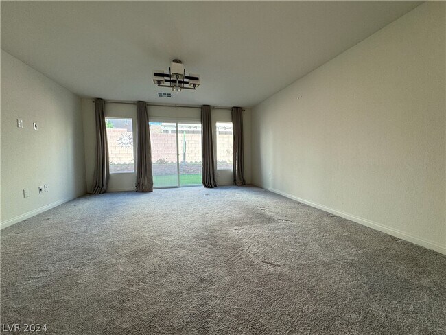 Foto del edificio - 7725 Pacific Dunes St