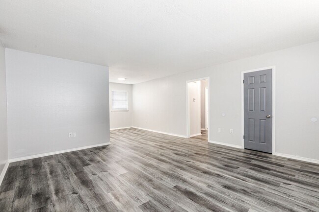 Foto del edificio - 6 SW 69th St