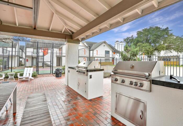 Foto principal - 7710 S Main St