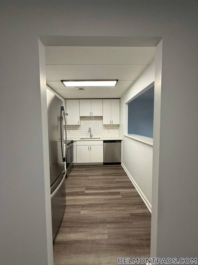 Building Photo - 51 Hill Rd