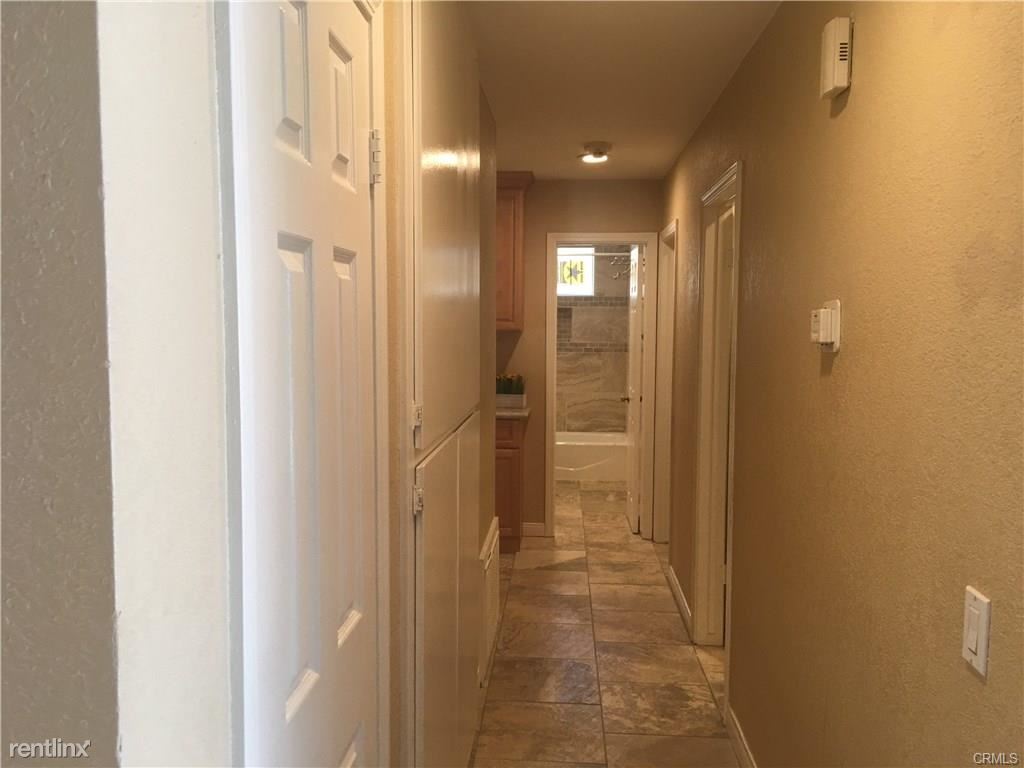 Foto principal - 8095 Orchard St