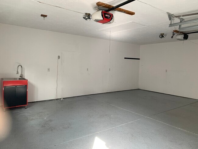 Building Photo - 1837 Stetson Ln