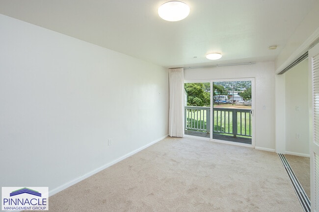 Building Photo - 2738 Leialoha Ave