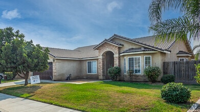 Building Photo - 3028 Desert Ranch Way