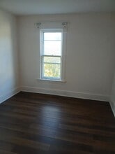 Building Photo - 129 Plainfield Ave