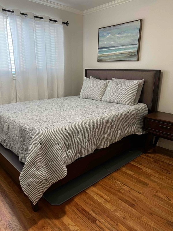 Foto del edificio - 5001 Whitney Ave