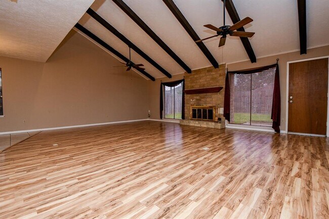 Foto del edificio - 21214 Park Bend Dr