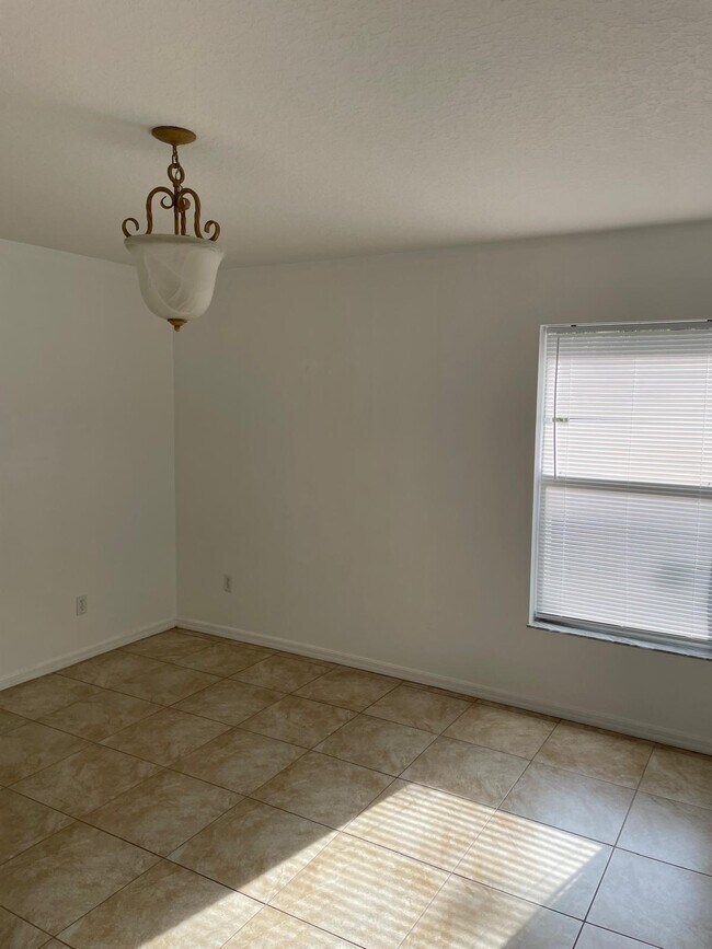 Foto del edificio - 601 SW Grove Ave