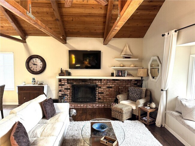 Building Photo - 34465 Via Espinoza