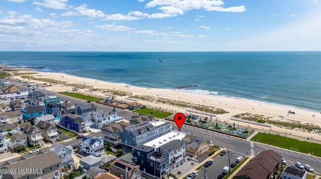 Foto del edificio - 803 Ocean Ave N