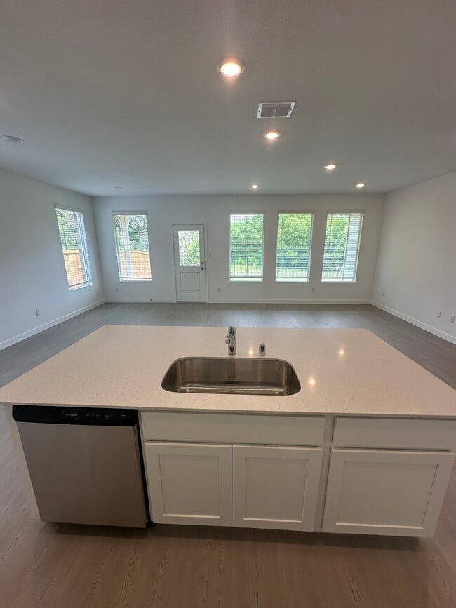 Photo - 1916 Monchino Pl House