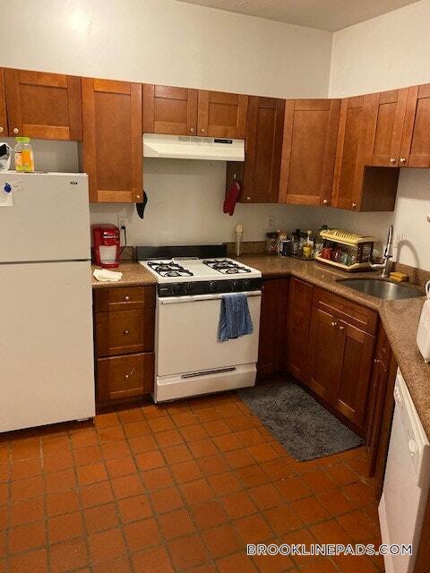 Building Photo - 66 Egmont St