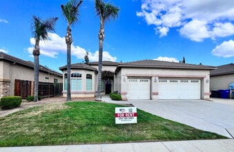 Building Photo - 2143 S Shirley Ave