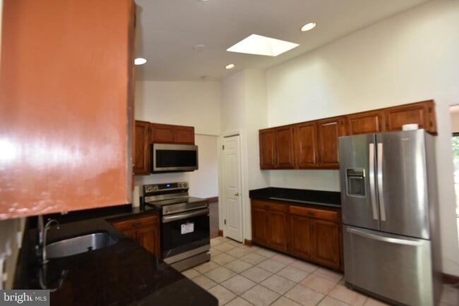 Foto del edificio - 1005 Foster Pl SW