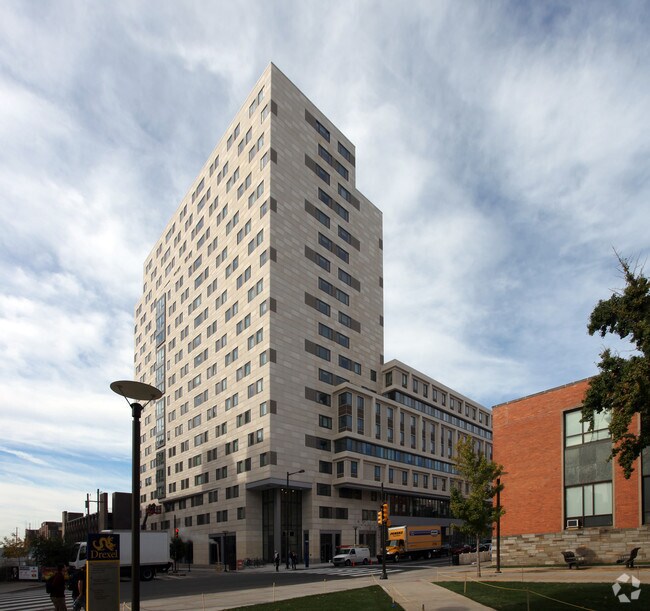 Chestnut Square Apartments Philadelphia, PA