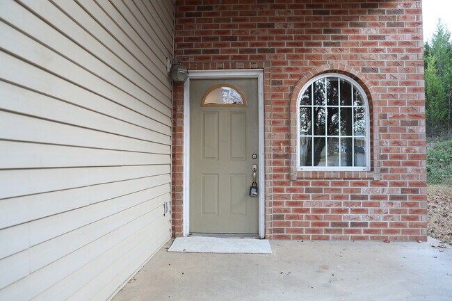 Foto del edificio - 149 Hickory Ridge Dr