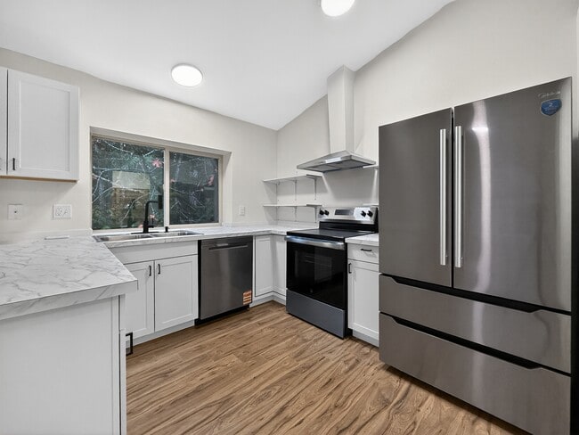 Photo - 5502 NE 10th St House