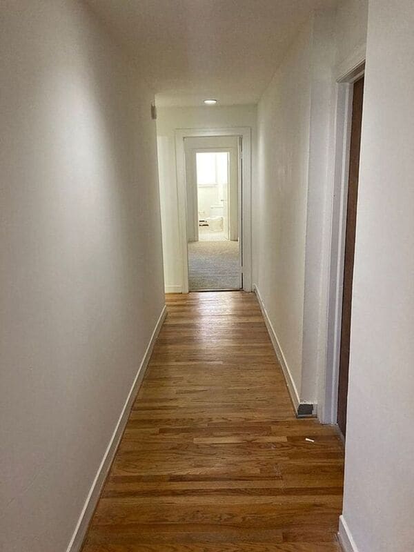 Building Photo - 17 W Preston St