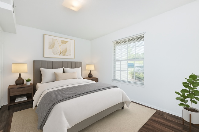 Foto del edificio - The Trails of Dickson Apartment Homes