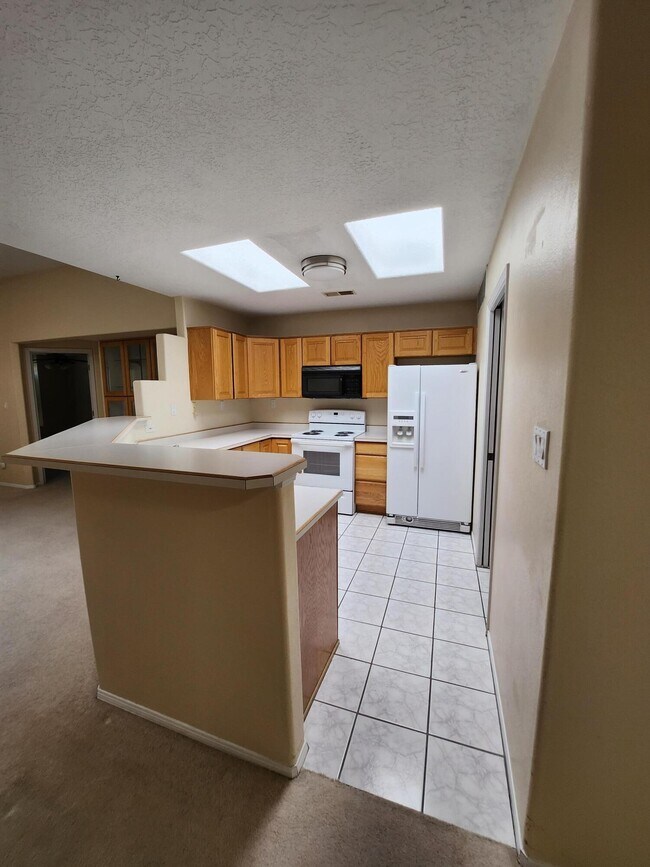 3821 Sunbird Dr NW, Albuquerque, NM 87120 Townhouse for Rent in