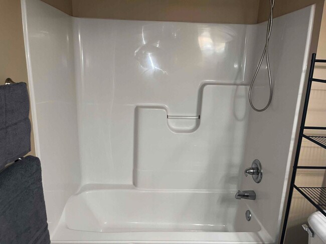 Foto del edificio - 1130 Adams St