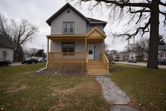 Foto principal - 1403 S Main St