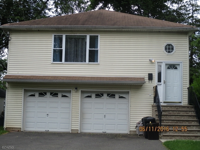 Foto principal - 224 Aurore St