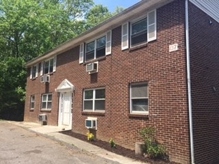 Primary Photo - 131 Holston Ct