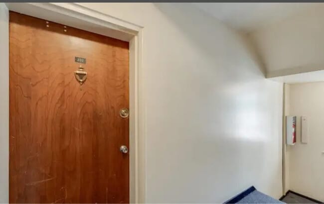 Photo - 2008 Fort Davis St SE Apartment